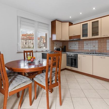 Apartment Mdm Buje Exteriér fotografie